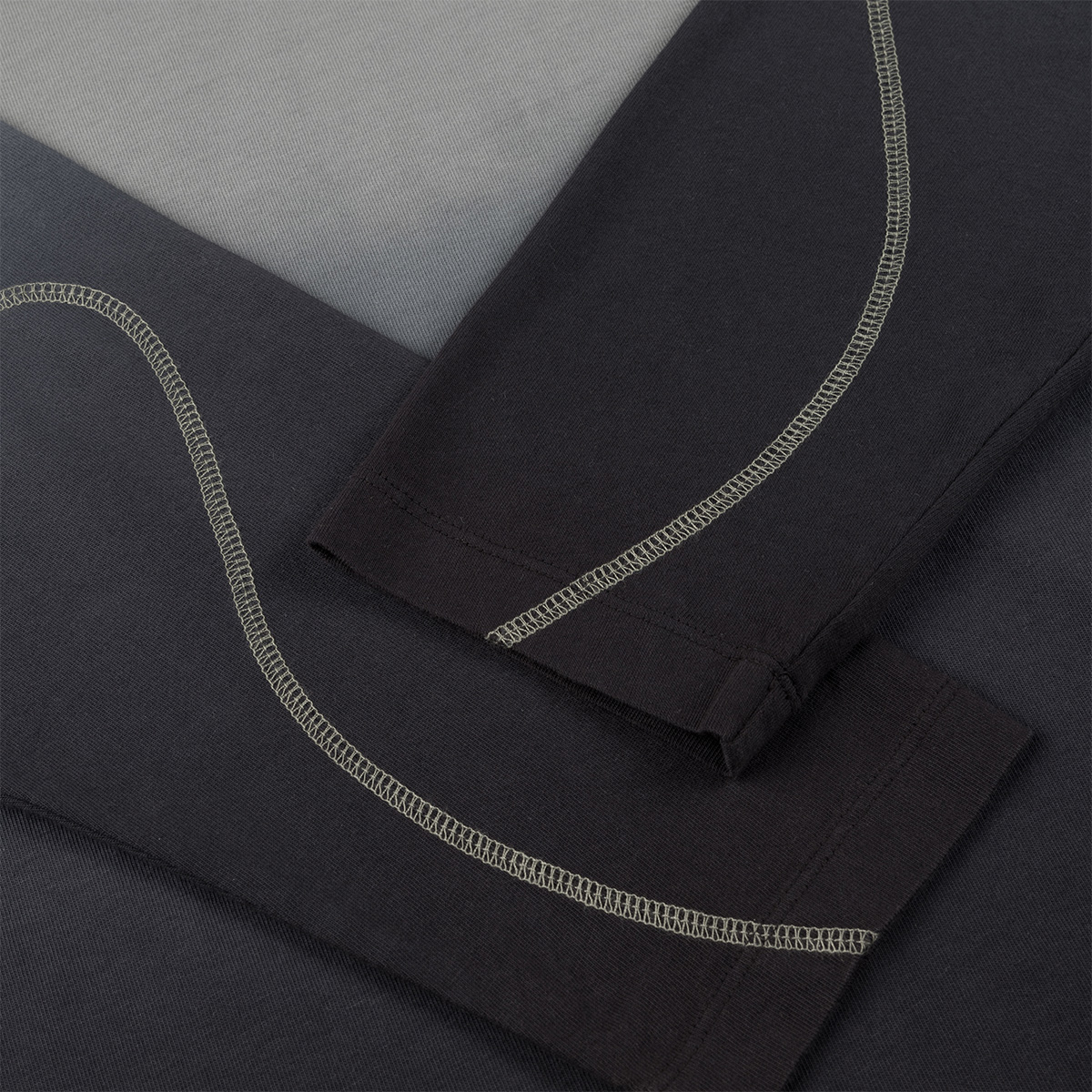 【Dime】Gradient Longsleeve T-Shirt Dime - CHARCOAL LONG-SLEEVED GRADIENT T-SHIRT – LE LABO STORE