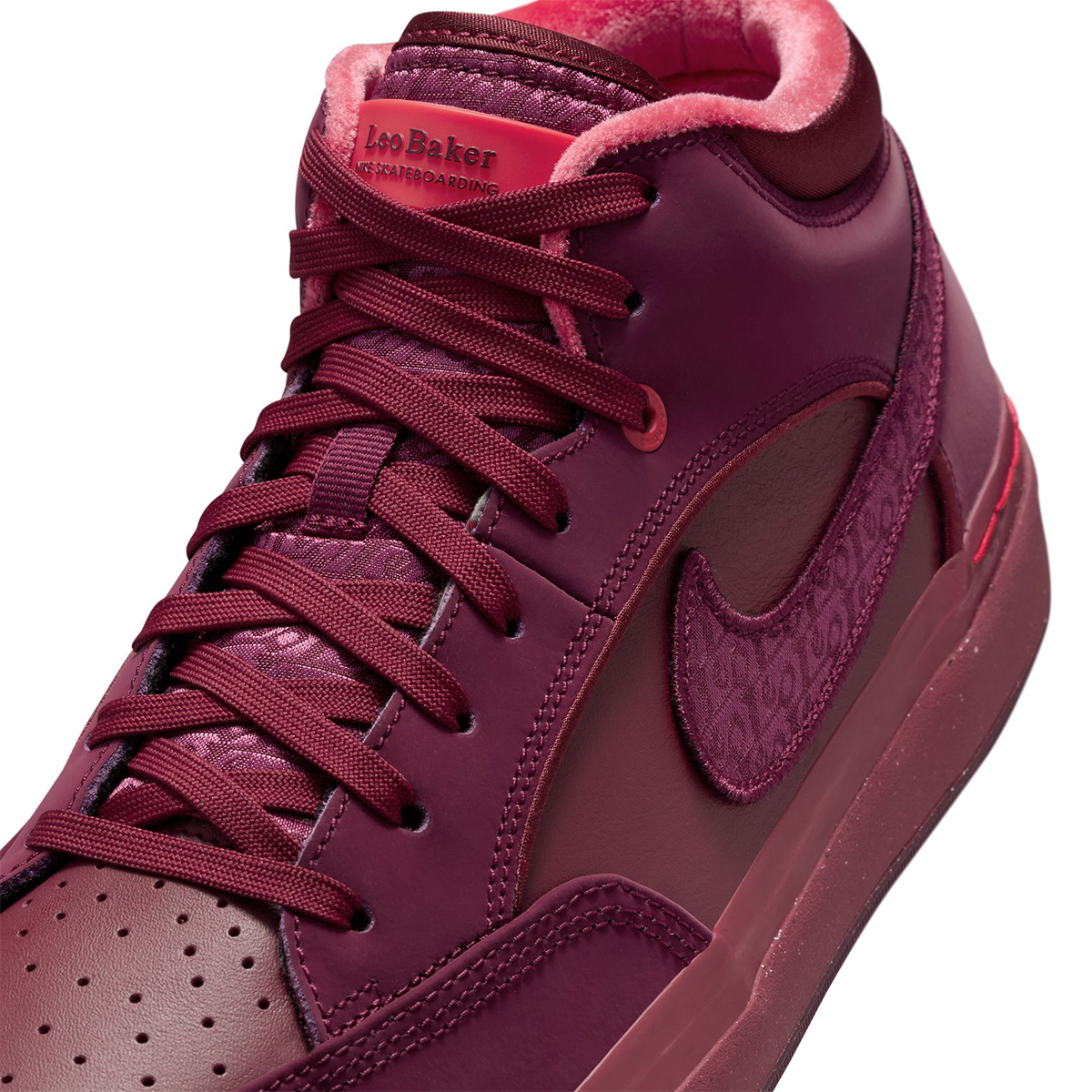 Nike SB React Leo Dark Beetroot/Dark Beetroot/Team Red Nike SB React Leo Dark Beetroot/Dark Beetroot/Team Red