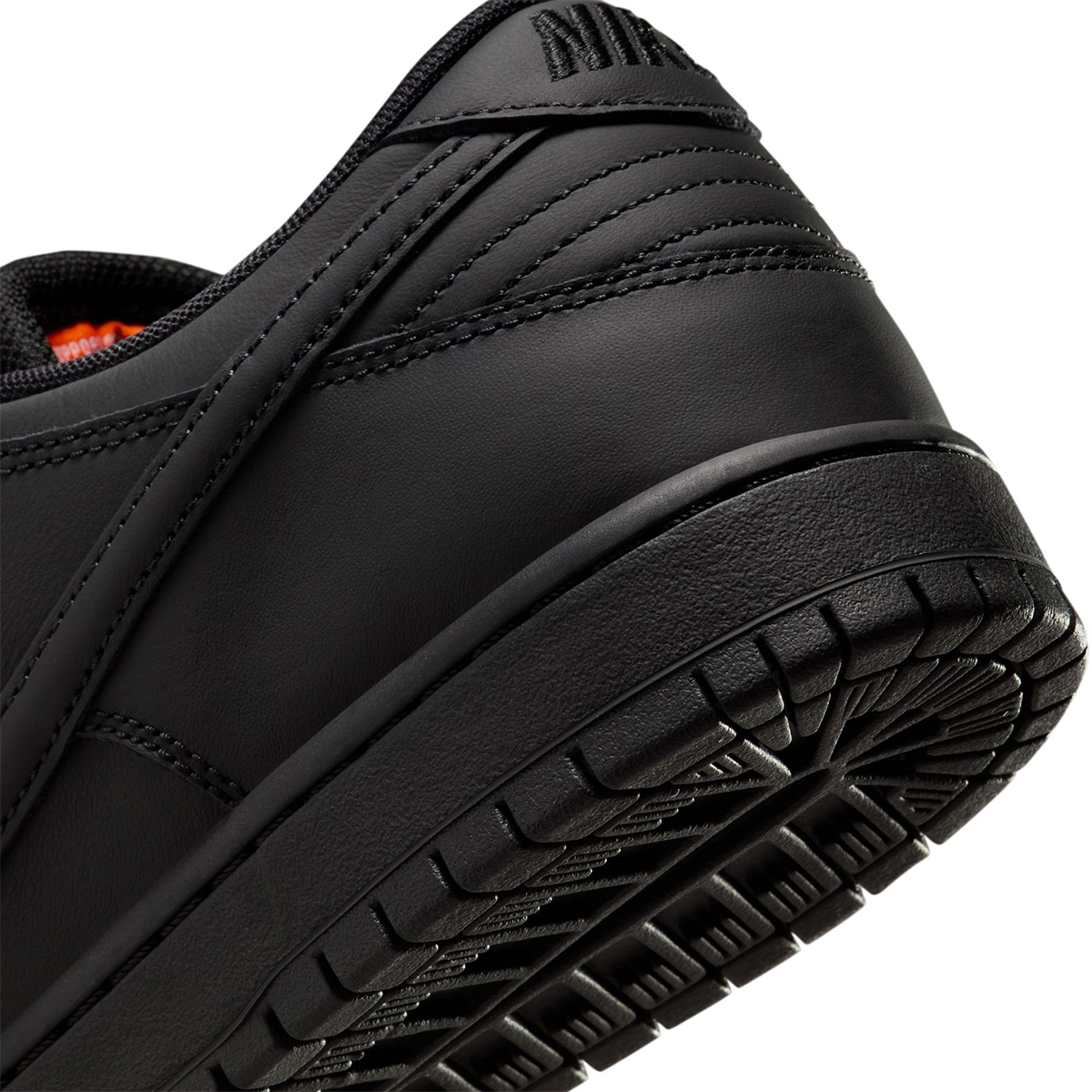 Nike SB Dunk Low Pro Black/Black-Black-Black Nike SB Dunk Low Pro Black/Black-Black-Black