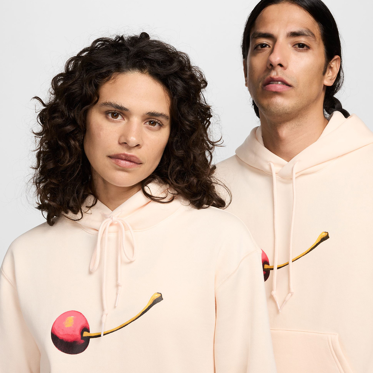 Nike SB Fleece Hoodie Cherry Guava Ice/White Nike SB Fleece Hoodie Cherry Guava Ice/White