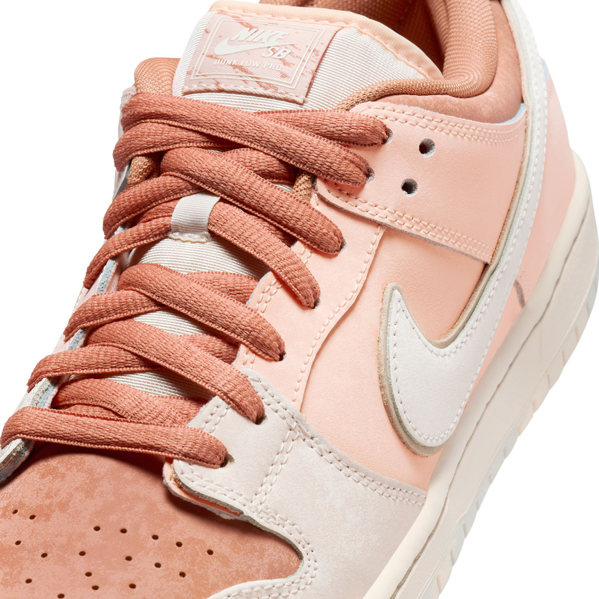 Nike SB Dunk Low Pro Amber Brown/Guava Ice/Crimson Tint/Hemp Nike SB Dunk Low Pro Amber Brown/Guava Ice/Crimson Tint/Hemp