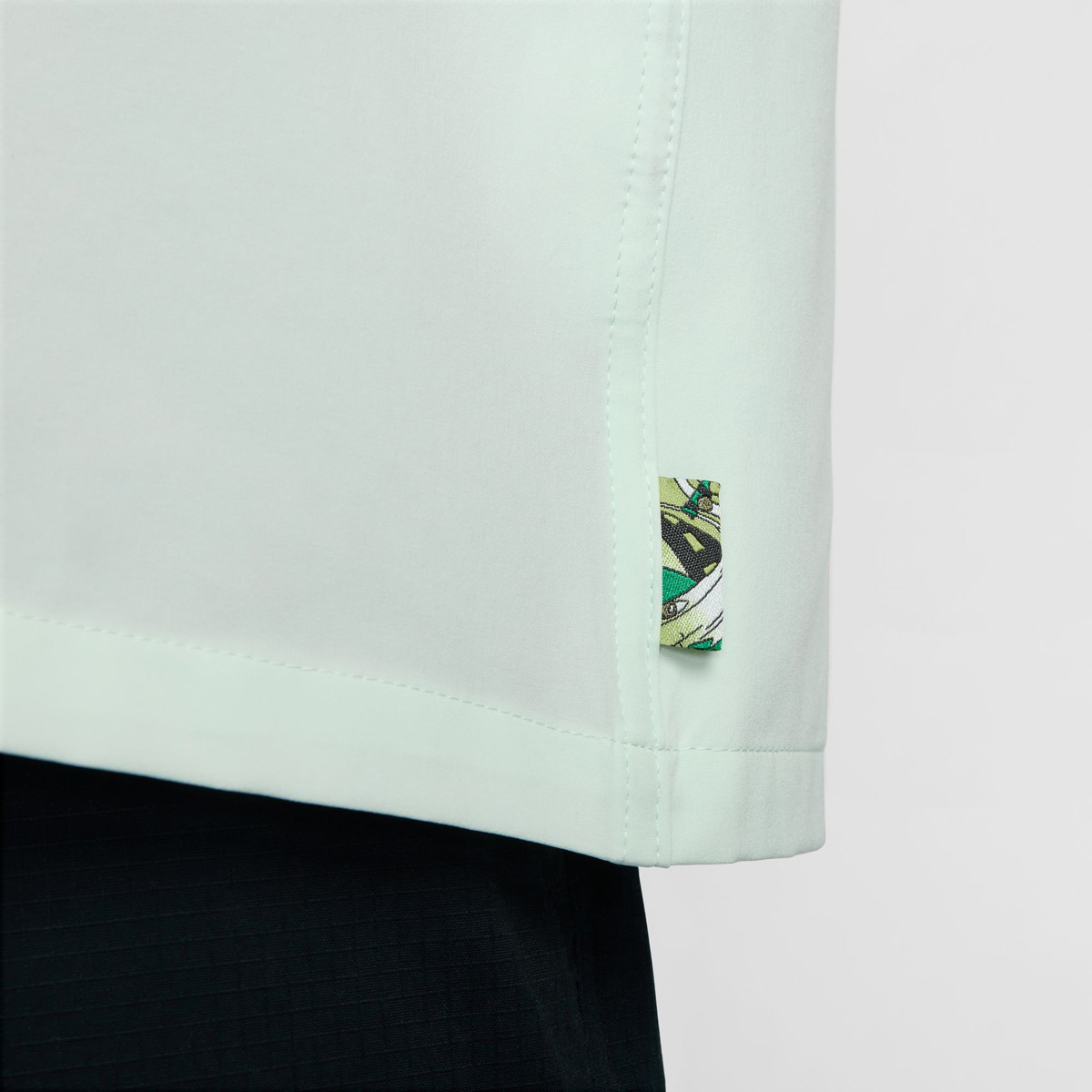 Nike SB Agnostic Bowler Shirt Barely Green/Black Nike SB Agnostic Bowler Shirt Barely Green/Black