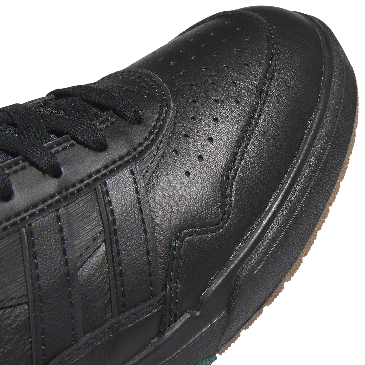 adidas Tyshawn II Cblack/Cblack/Cgreen adidas Tyshawn II Cblack/Cblack/Cgreen