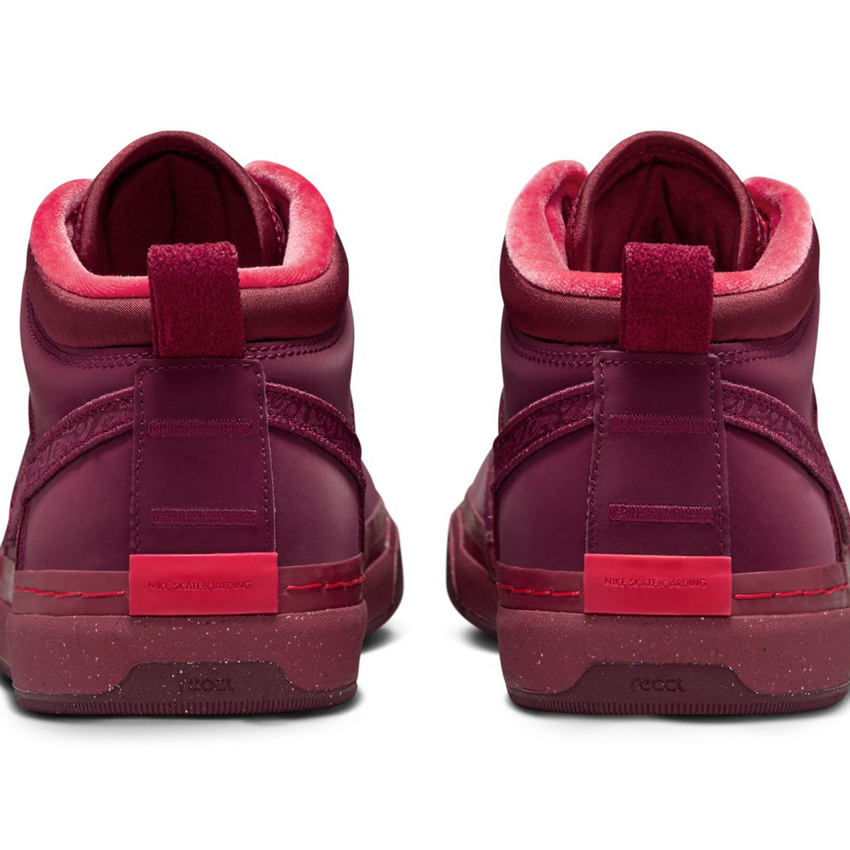 Nike SB React Leo Dark Beetroot/Dark Beetroot/Team Red Nike SB React Leo Dark Beetroot/Dark Beetroot/Team Red