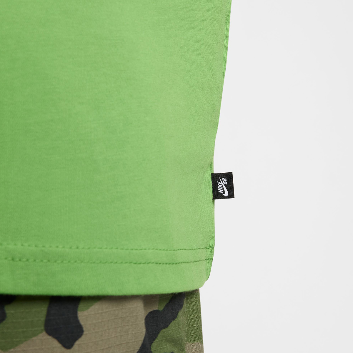 Nike SB M90 Republique T-Shirt Chlorophyll Nike SB M90 Republique T-Shirt Chlorophyll
