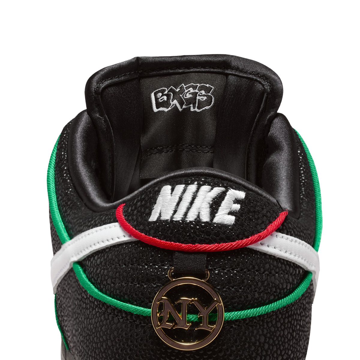 Nike SB Dunk Low Pro x Bronx Girls Skate Black/White-Challenge Red-Total Orange