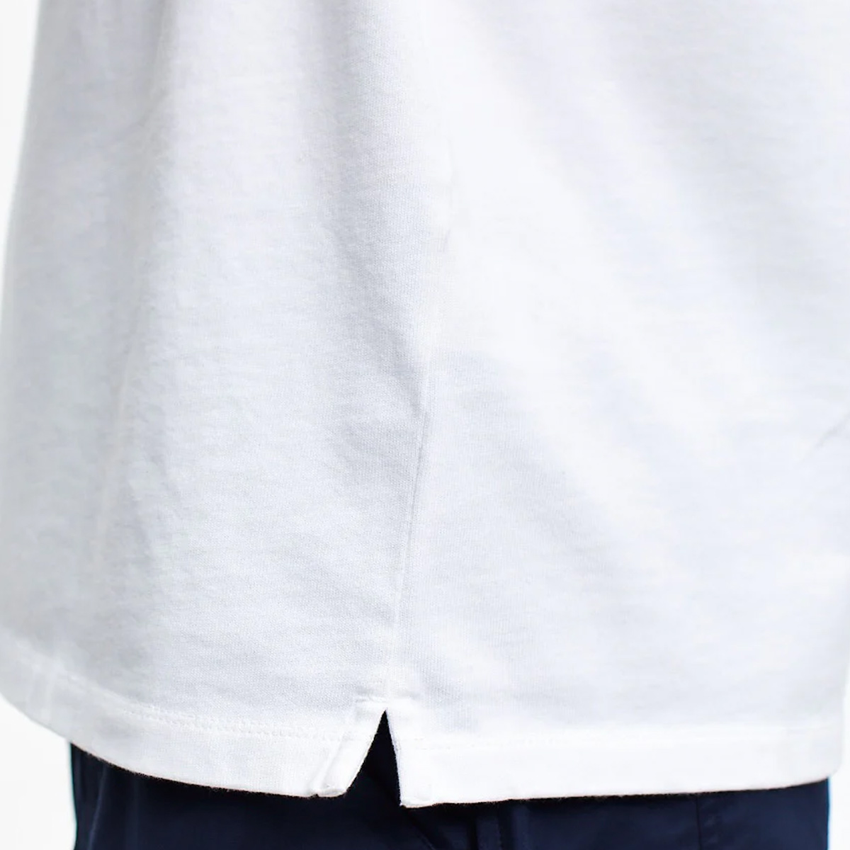 POP Logo Longsleeve T-Shirt White/Black POP Logo Longsleeve T-Shirt White/Black
