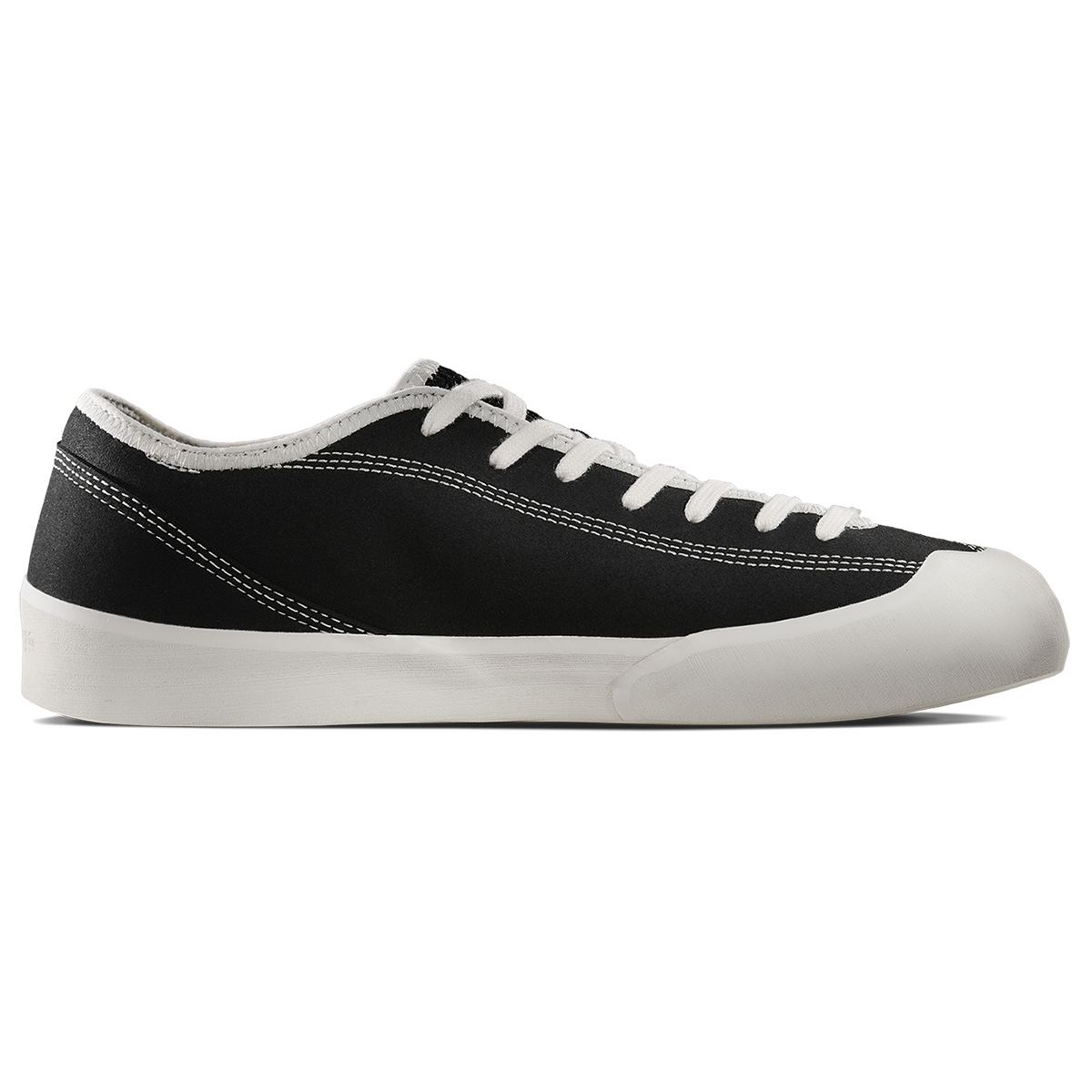 Village PM 1.30 PM Black/White Village PM 1.30 PM Black/White
