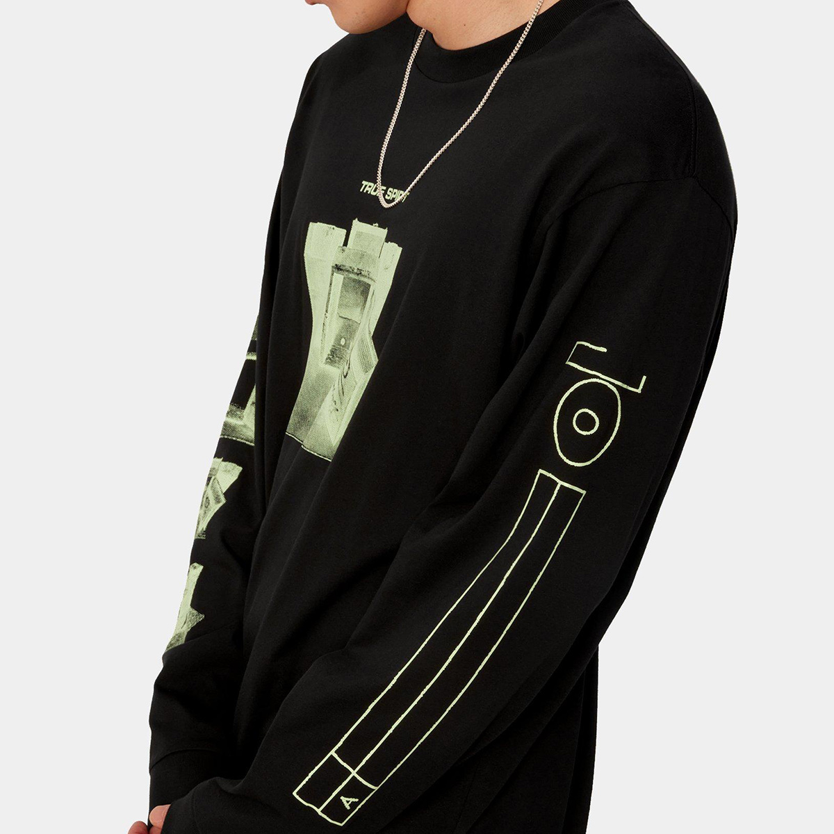Carhartt WIP x Tresor Longsleeve T-Shirt Black/Glow Green Carhartt WIP x Tresor Longsleeve T-Shirt Black/Glow Green