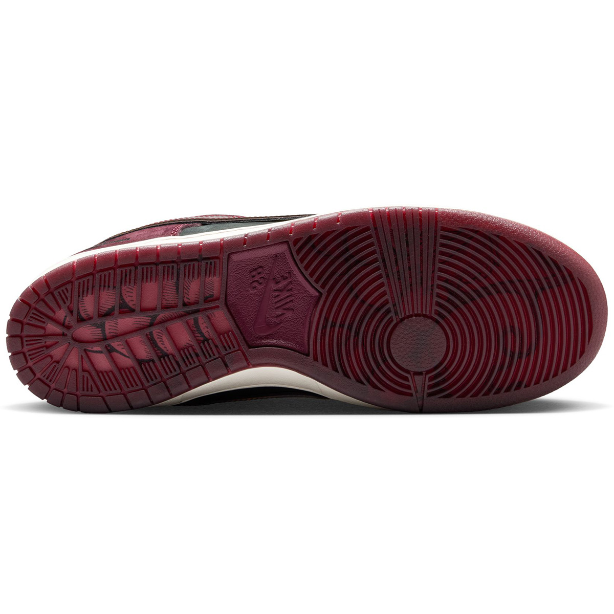 Nike SB x RIOT Skateshop Dunk Low Mahogany/Dark Beetroot/Team Red/Sail/Night Maroon Nike SB x RIOT Skateshop Dunk Low Mahogany/Dark Beetroot/Team Red/Sail/Night Maroon