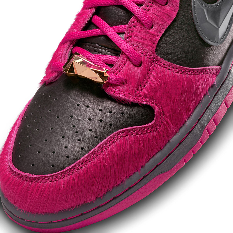 Nike SB Dunk High x Run The Jewels Active Pink/Black/Metallic Gold Nike SB Dunk High x Run The Jewels Active Pink/Black/Metallic Gold