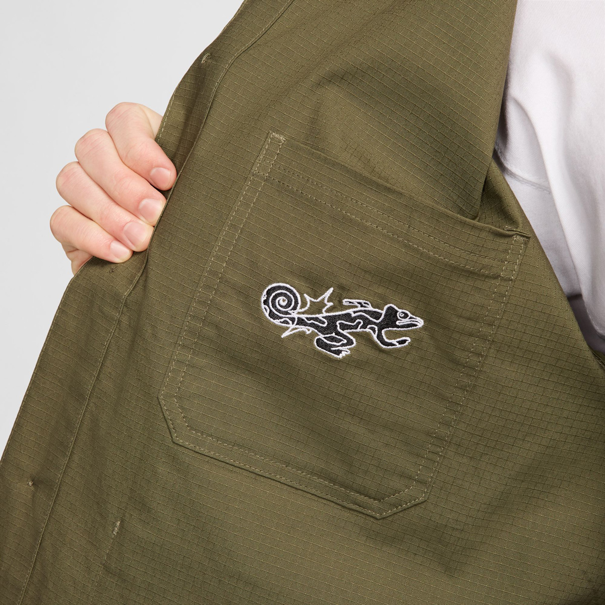 Nike SB Agnostic Kit Chore Jacket Medium Olive/White Nike SB Agnostic Kit Chore Jacket Medium Olive/White