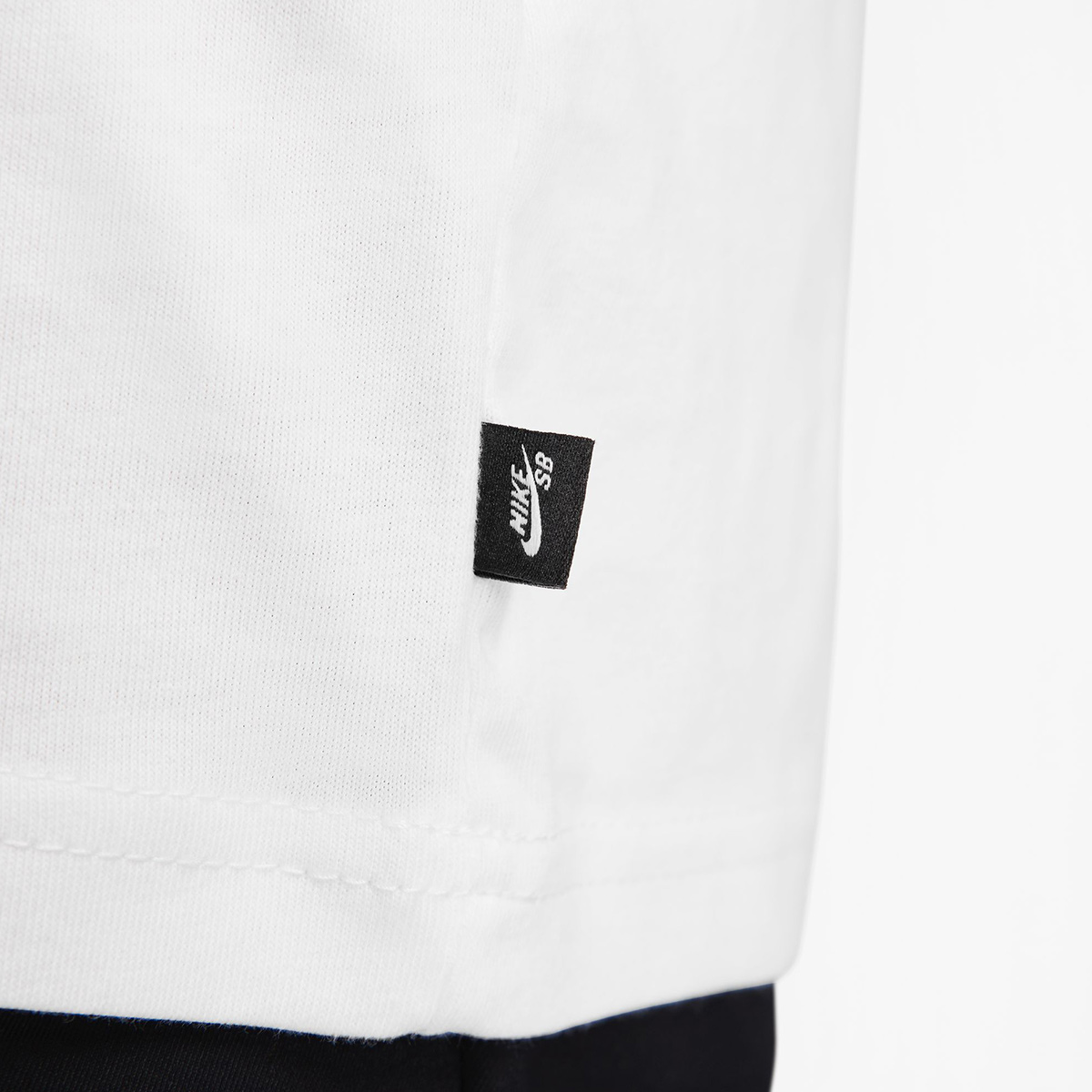 Nike SB Logo T-Shirt White/Black Nike SB Logo T-Shirt White/Black