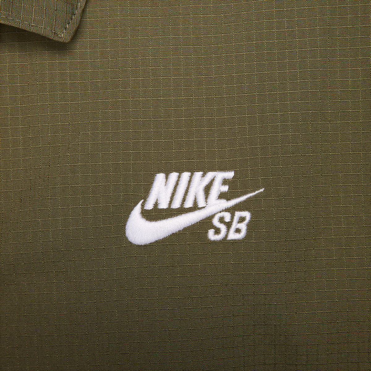 Nike SB Agnostic Kit Chore Jacket Medium Olive/White Nike SB Agnostic Kit Chore Jacket Medium Olive/White