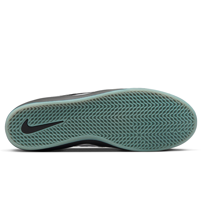 Nike SB Ishod Wair Premium White/Black/University Red/Black Nike SB Ishod Wair Premium White/Black/University Red/Black