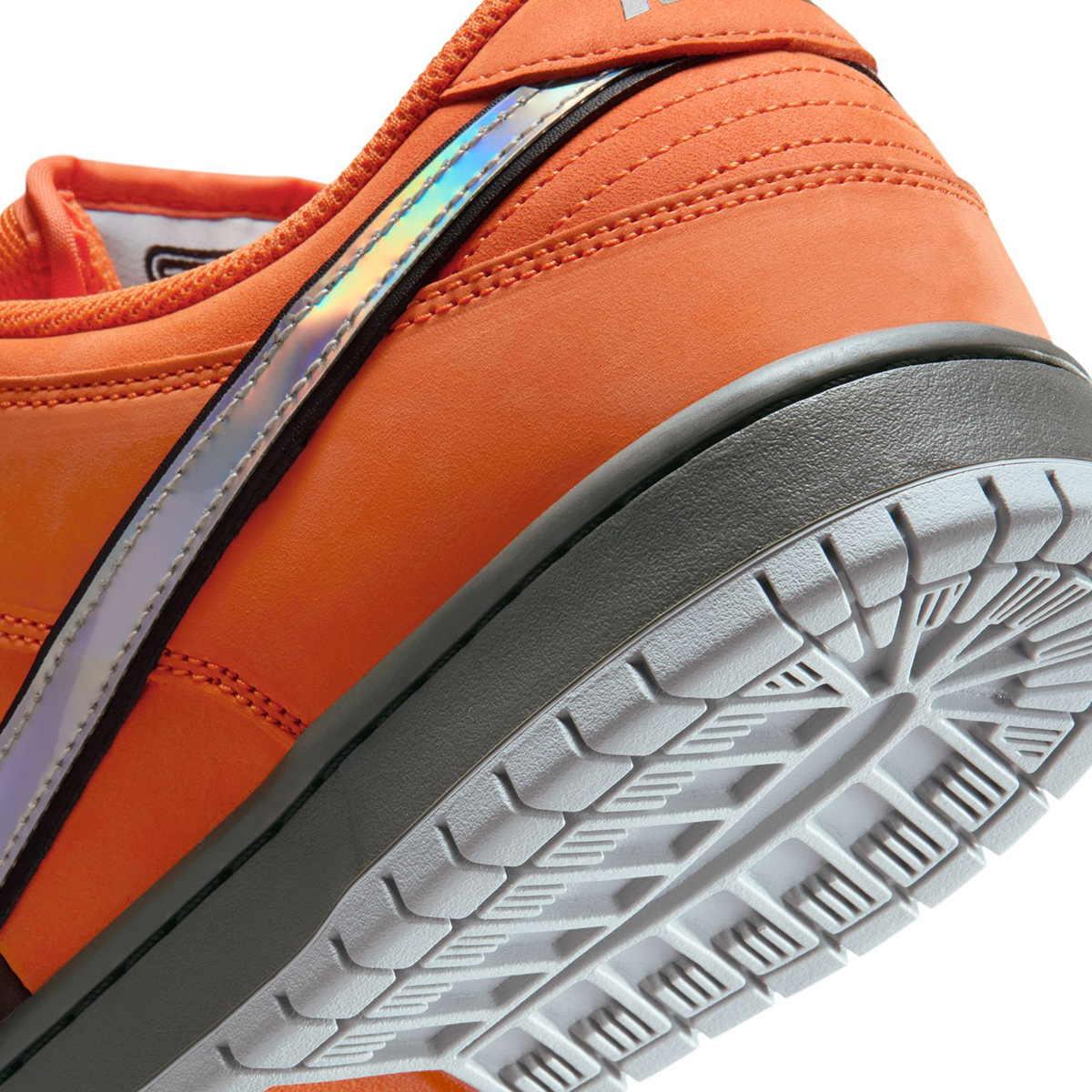 Nike SB Dunk Low Pro Safety Orange/Wolf Grey-Baroque Brown-Iron Grey-Black