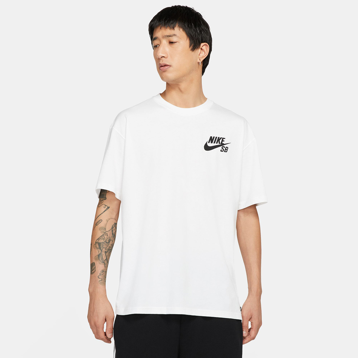 Nike SB Logo T-Shirt White/Black Nike SB Logo T-Shirt White/Black