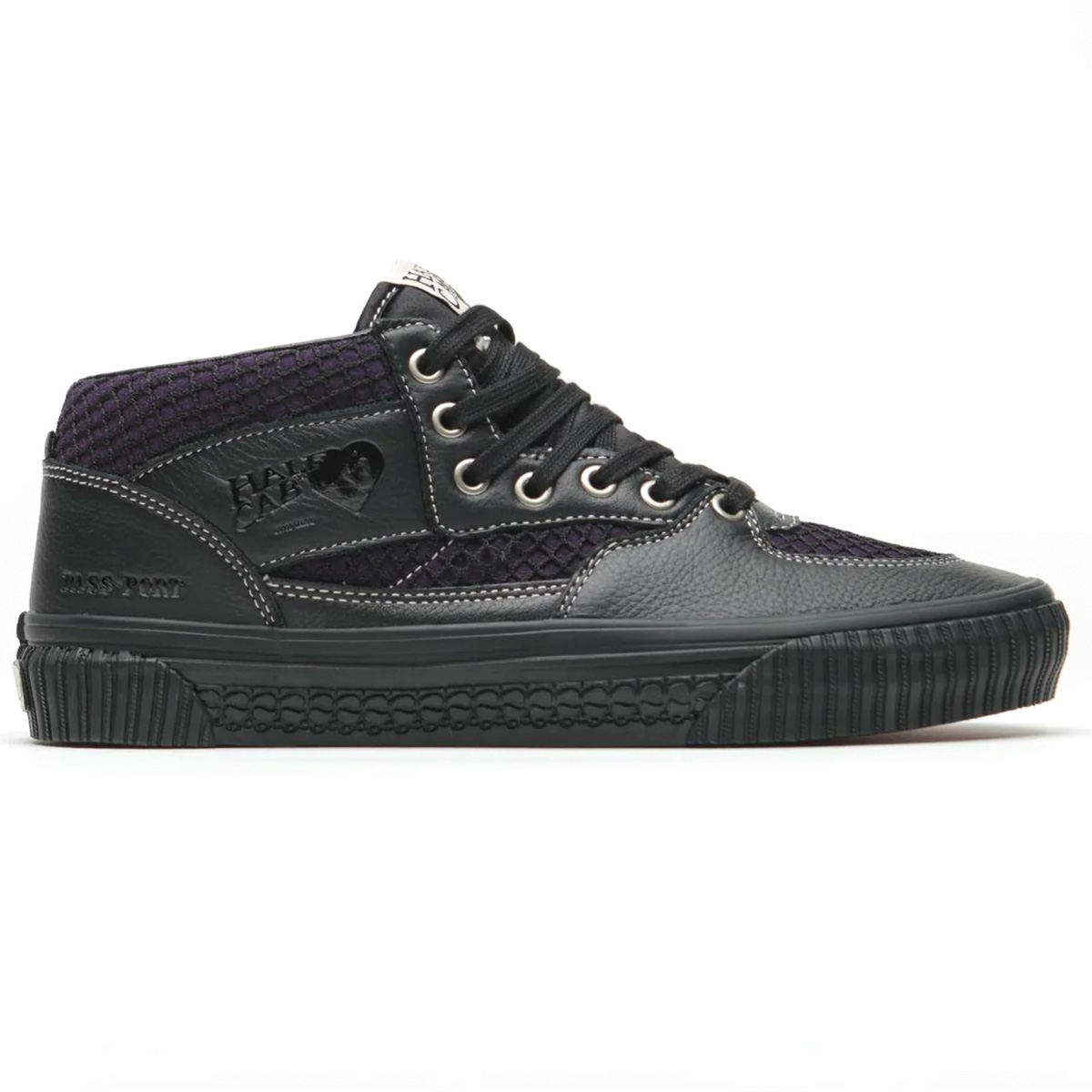 Vans Skate Half Cab X Pass-Port Black/Purple Vans Skate Half Cab X Pass-Port Black/Purple