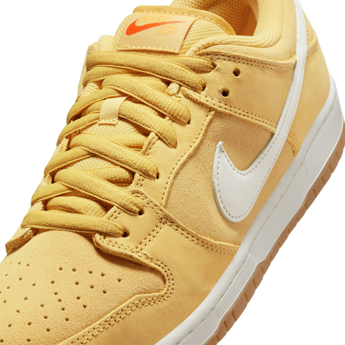 Nike SB Dunk Low Pro Saturn Gold/Sail-Saturn Gold-Solar Flare-Gum Lt Brown-Safety Orange Nike SB Dunk Low Pro Saturn Gold/Sail-Saturn Gold-Solar Flare-Gum Lt Brown-Safety Orange