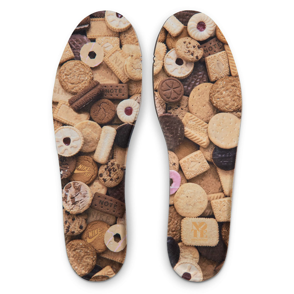 Nike SB Dunk Low Pro x Note Manchester Flax/Honeycomb-Summit White-Sail-Green Spark-University Red