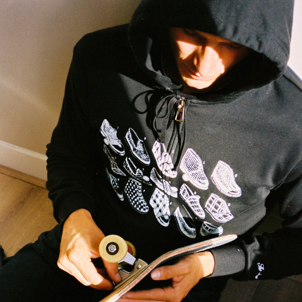 The Loose Company Slipper Zip-Up Hooded Sweater Black The Loose Company Slipper Zip-Up Hooded Sweater Black
