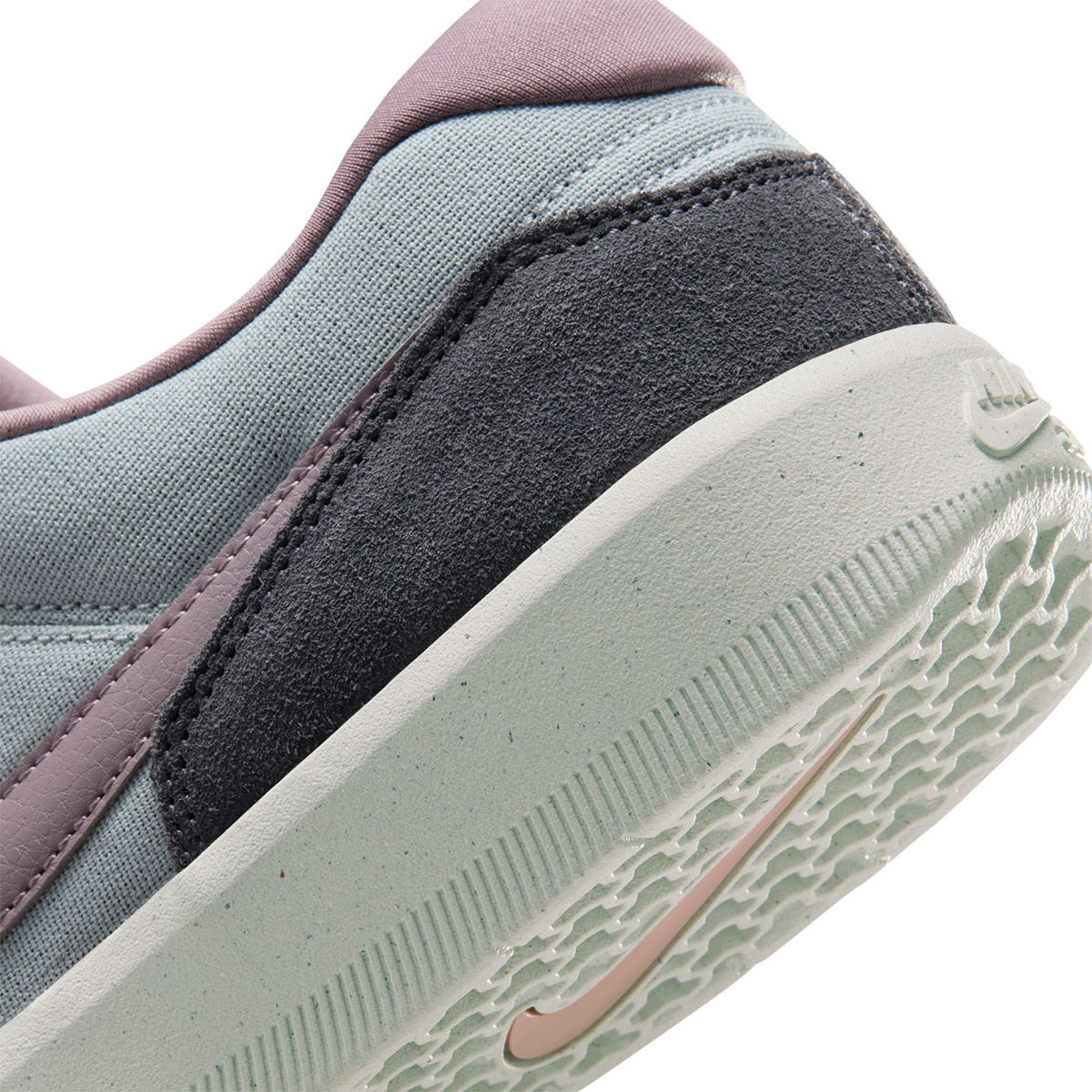 Nike SB Force 58 FLT Silver/Taupe Grey-Dk Grey-Photon Dust-Red Stardust