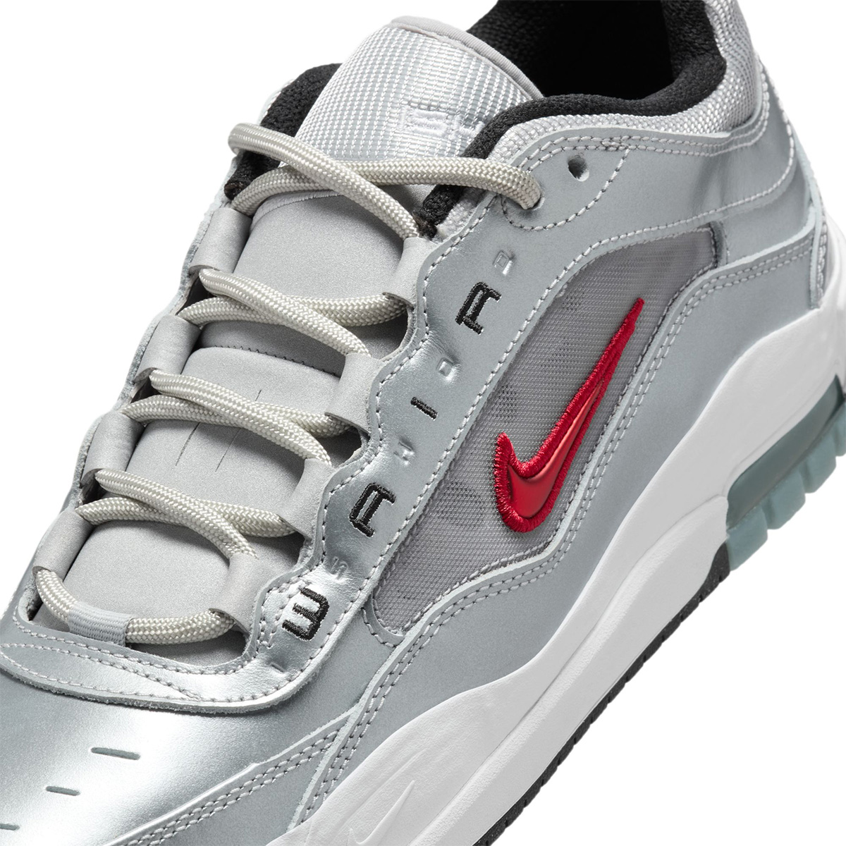 Nike SB Air Max Ishod Prm Metallic Silver/Varsity Red Nike SB Air Max Ishod Prm Metallic Silver/Varsity Red