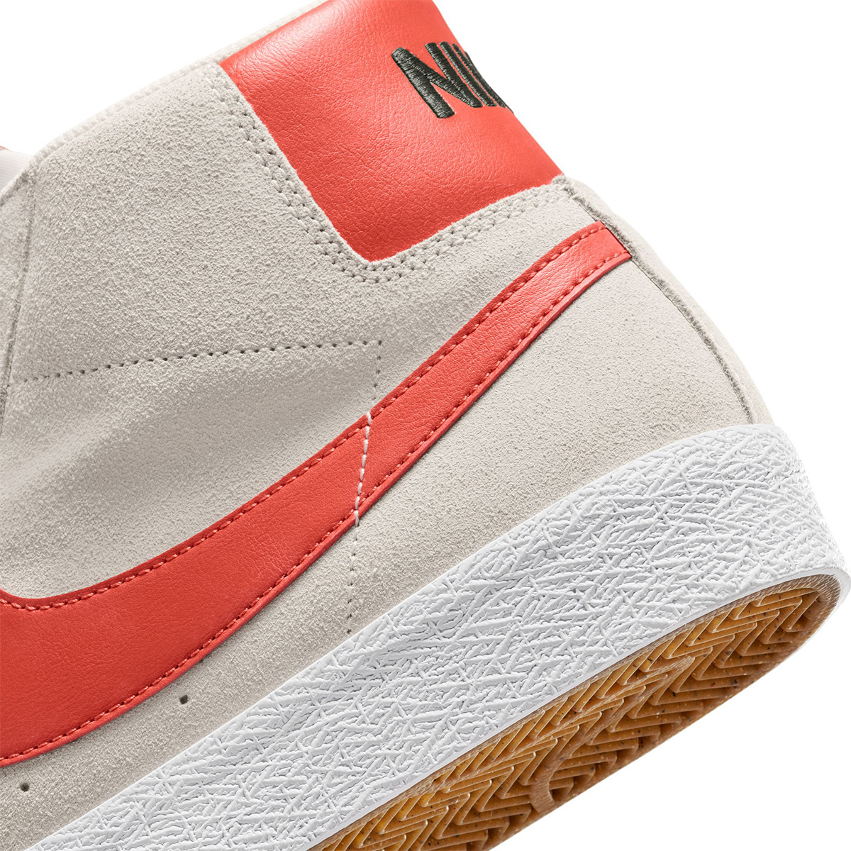 Nike SB Zoom Blazer Mid Phantom/Cosmic Clay/White/Fir Nike SB Zoom Blazer Mid Phantom/Cosmic Clay/White/Fir