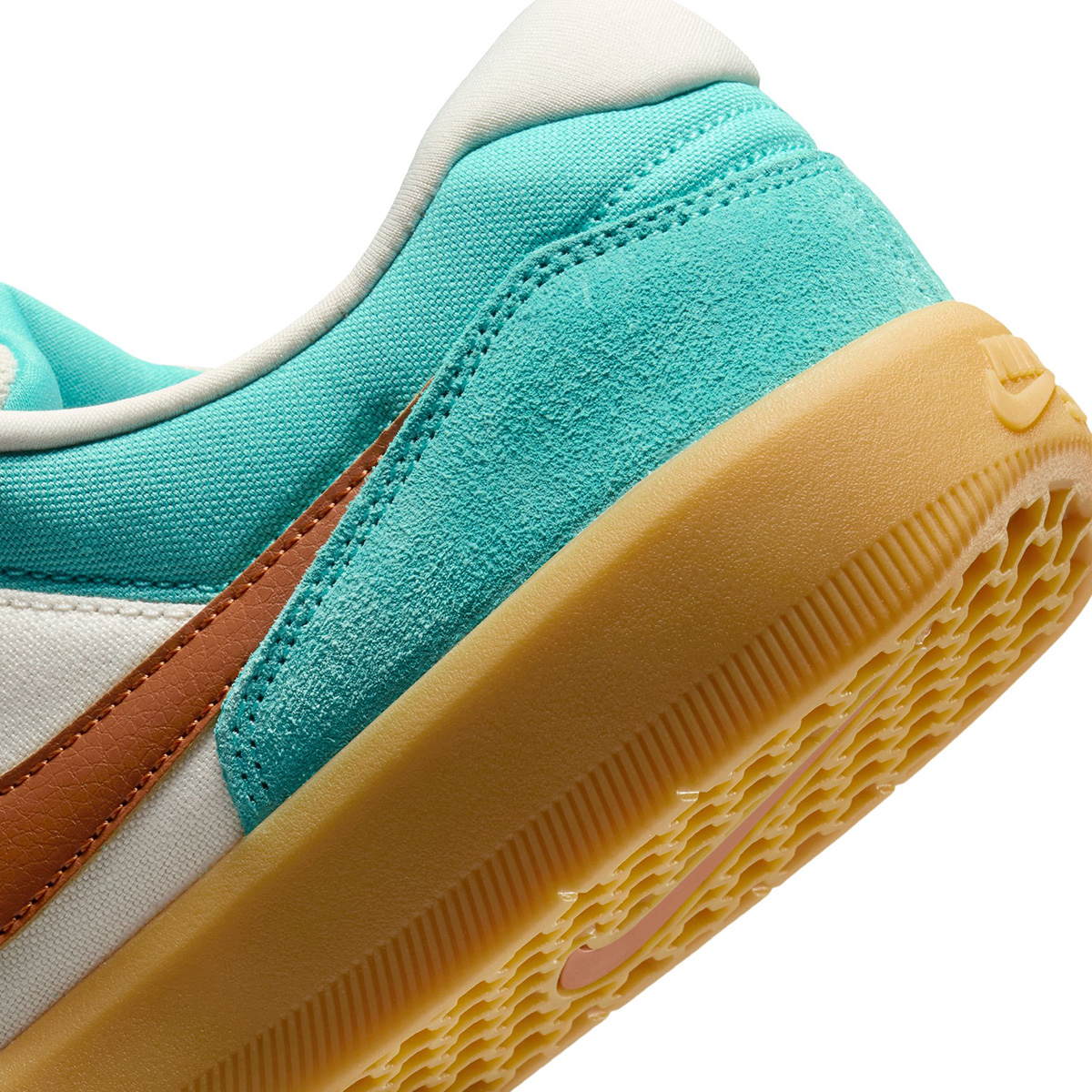 Nike SB Force 58 Green/Frost/Dark Russet/Phantom Nike SB Force 58 Green/Frost/Dark Russet/Phantom