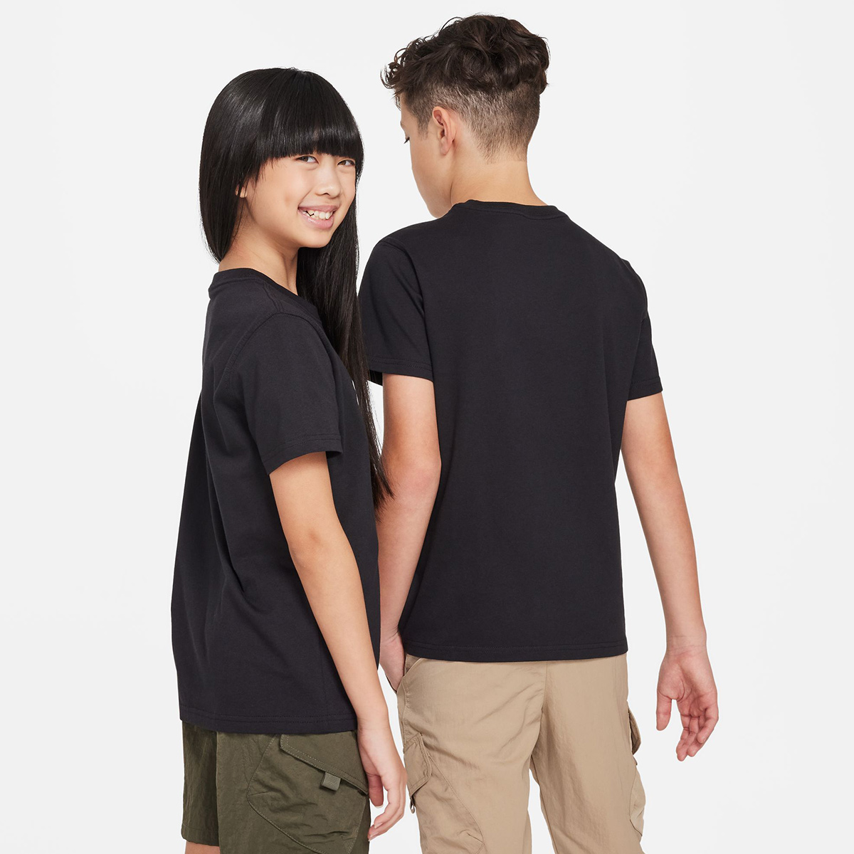 Nike SB Kids Sportswear Logo T-Shirt Black Nike SB Kids Sportswear Logo T-Shirt Black