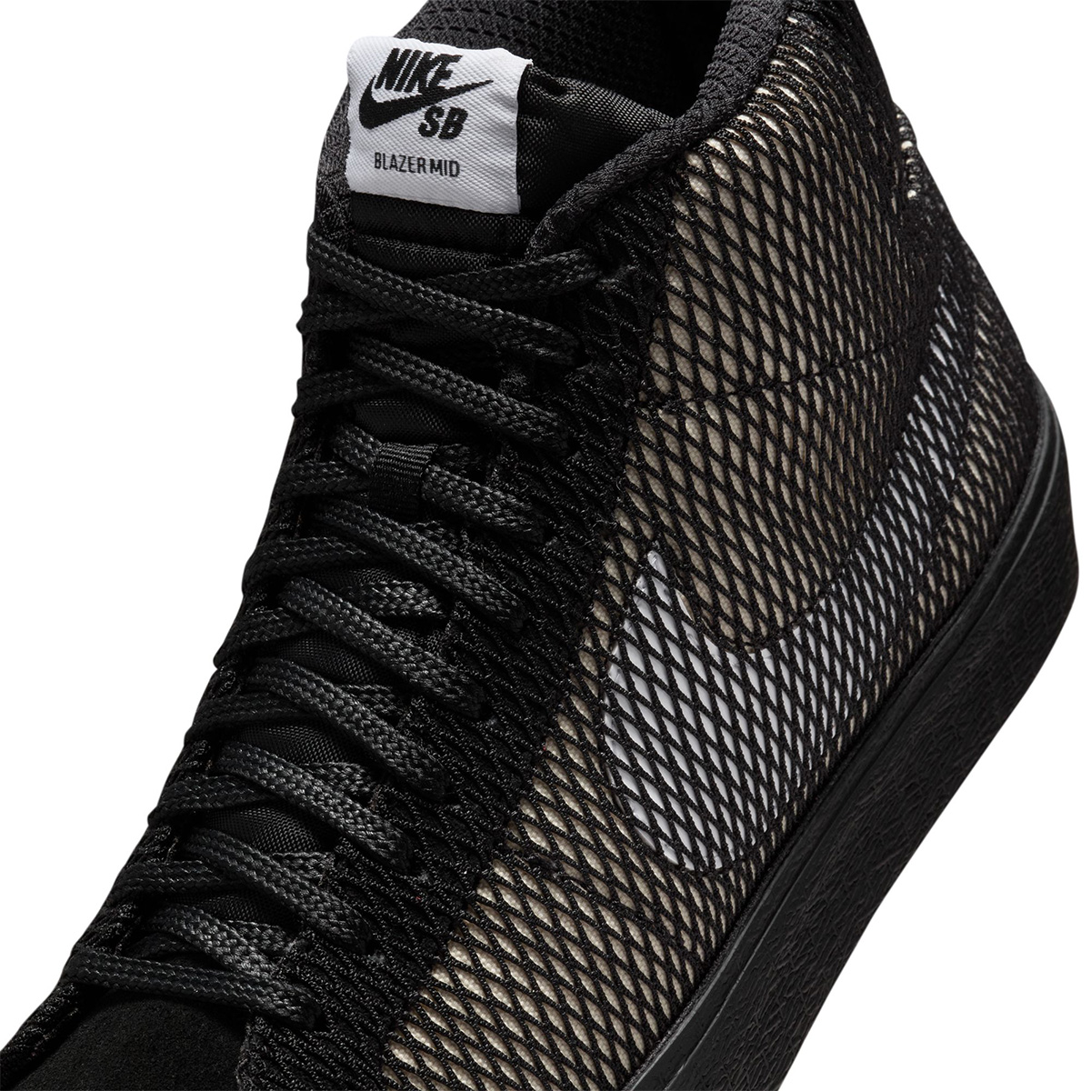 Nike SB Zoom Blazer Mid Premium White/Black/White/Black Nike SB Zoom Blazer Mid Premium White/Black/White/Black