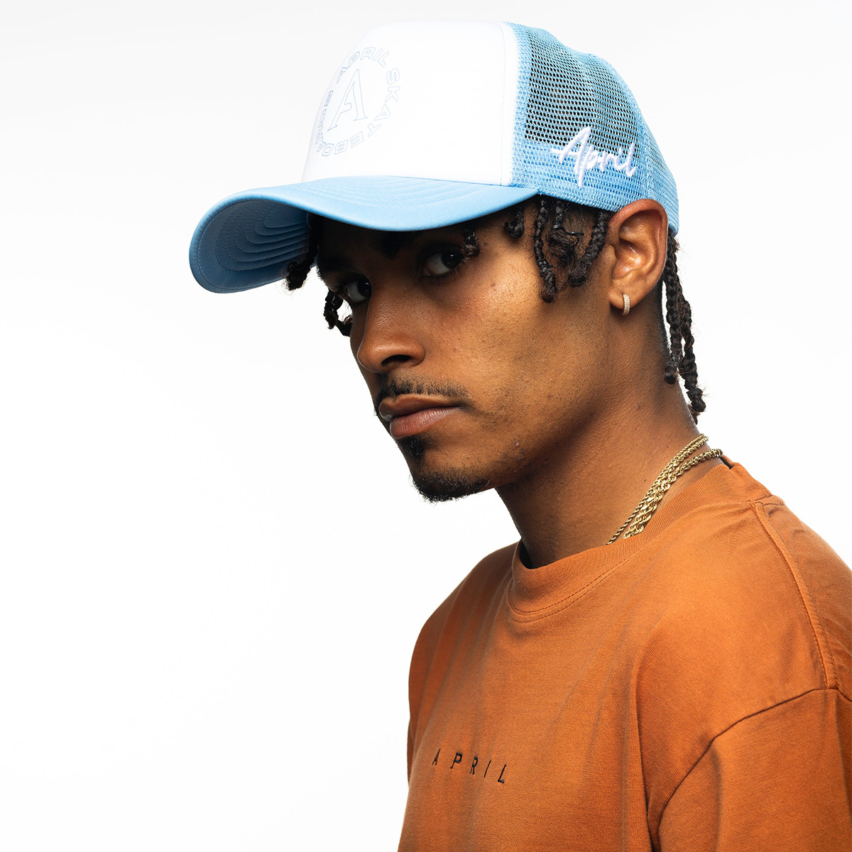April Full Circle Trucker Hat Blue/white April Full Circle Trucker Hat Blue/white