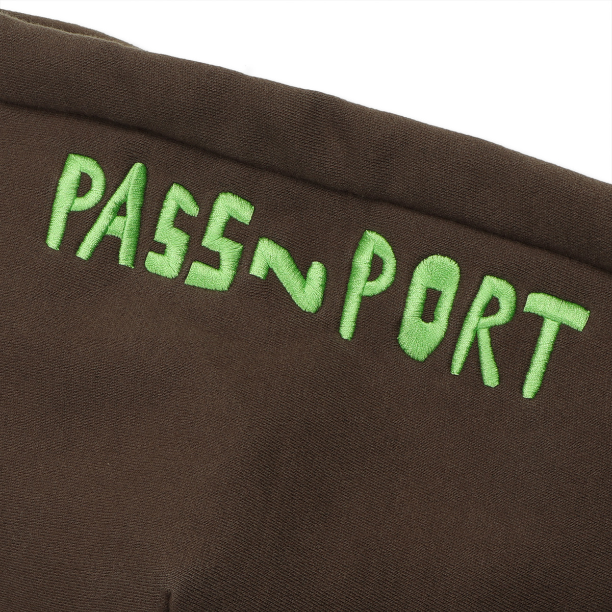 Pass Port Scissorcraft Zip Hooded Sweater Bark