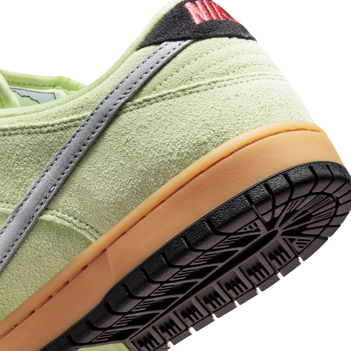Nike SB Dunk Low Pro PRM Pistachio Frost/Wolf Grey-Black-Gum Yellow-Magic Ember-Black