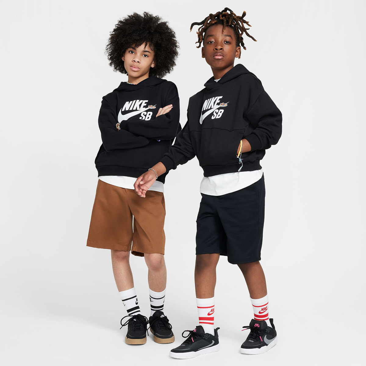 Nike SB Kids Icon Easyon Fleece Hooded Sweater Black/White Nike SB Kids Icon Easyon Fleece Hooded Sweater Black/White