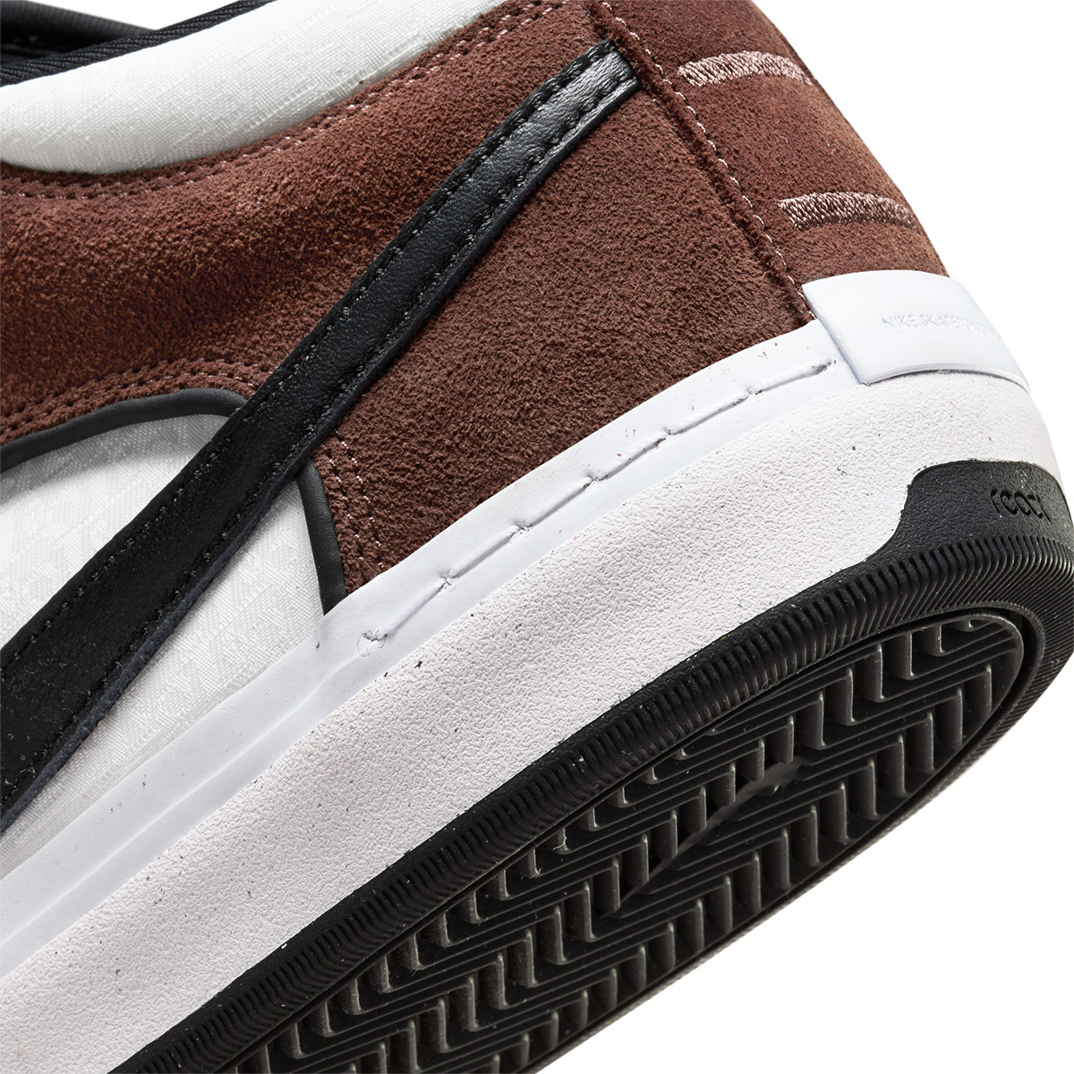 Nike SB React Leo Lt Chocolate/Black/White/Black Nike SB React Leo Lt Chocolate/Black/White/Black
