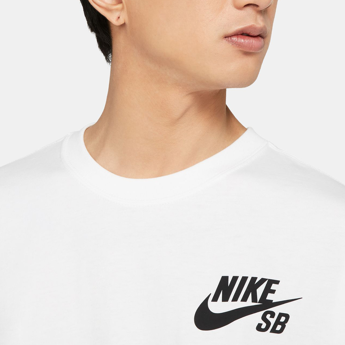 Nike SB Logo T-Shirt White/Black Nike SB Logo T-Shirt White/Black