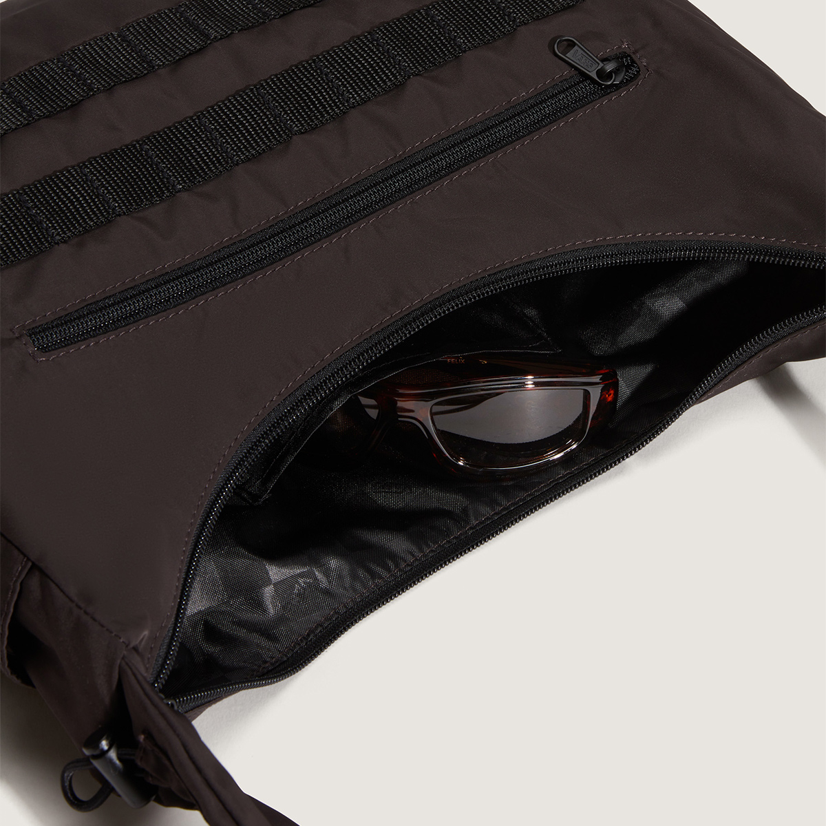 Vans Offshoot Messenger Bag After Dark