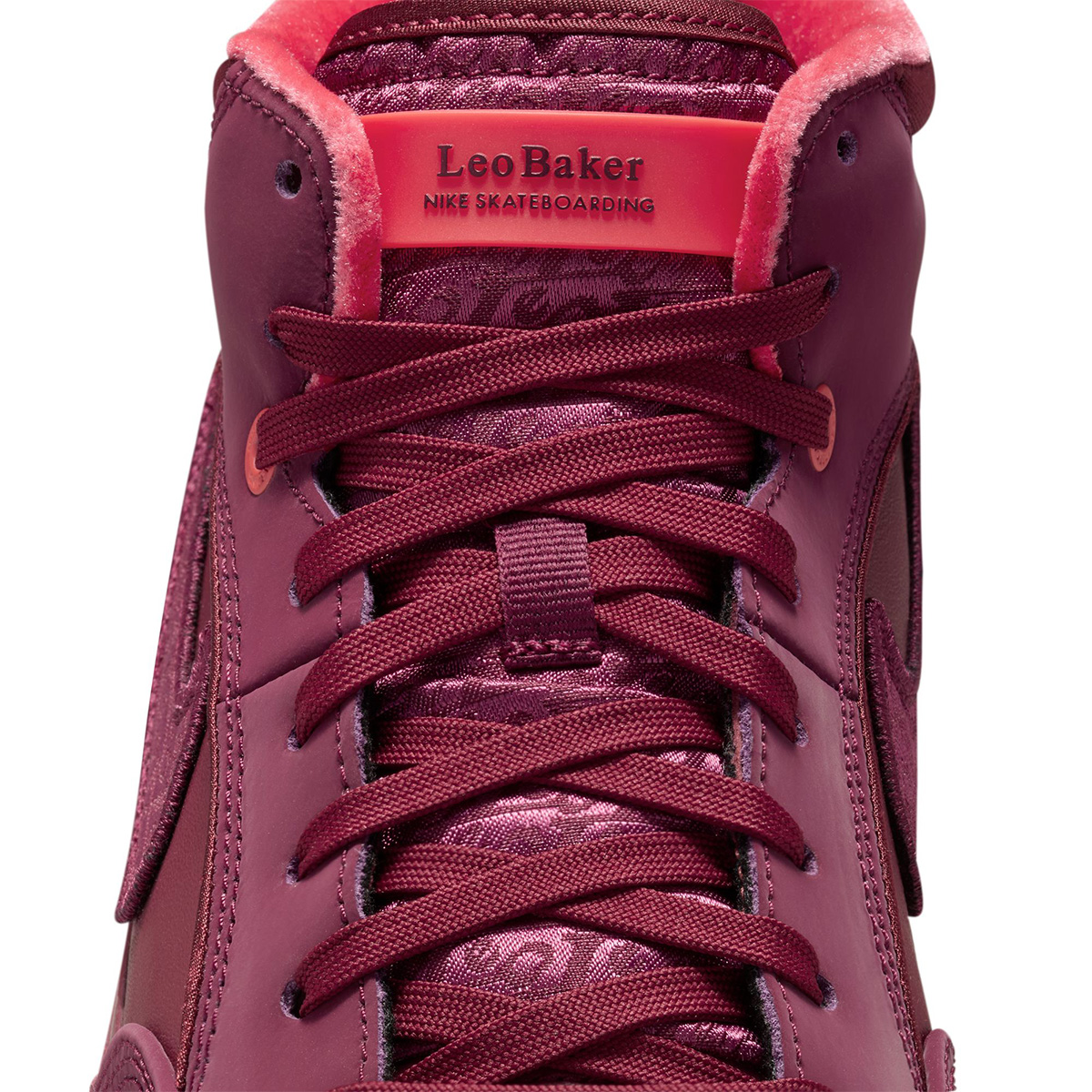 Nike SB React Leo Dark Beetroot/Dark Beetroot/Team Red Nike SB React Leo Dark Beetroot/Dark Beetroot/Team Red