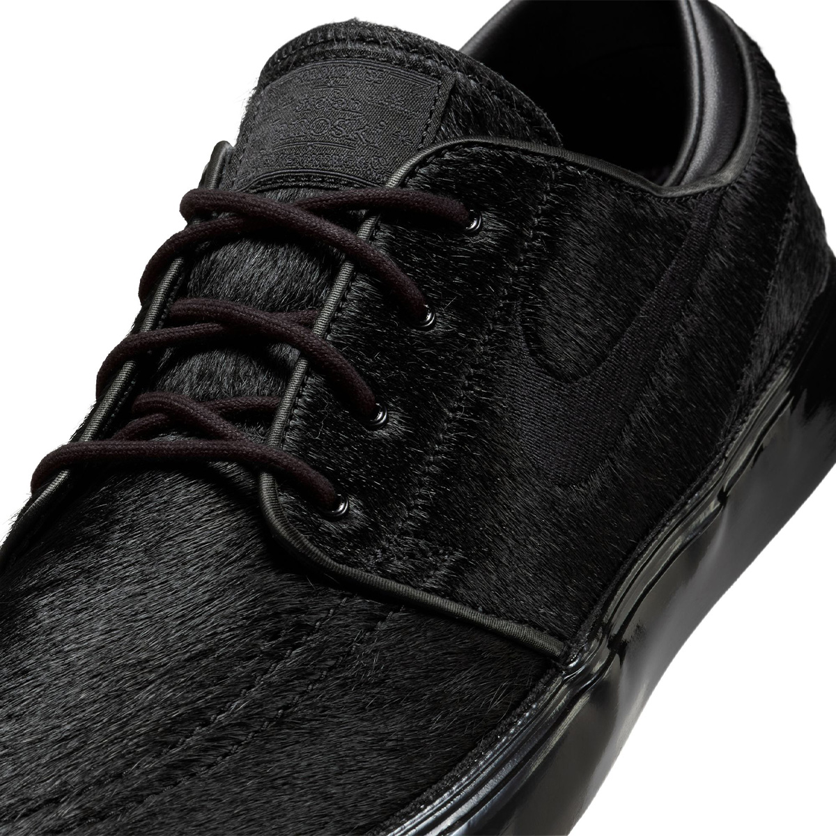 nike sb janoski black gum sole