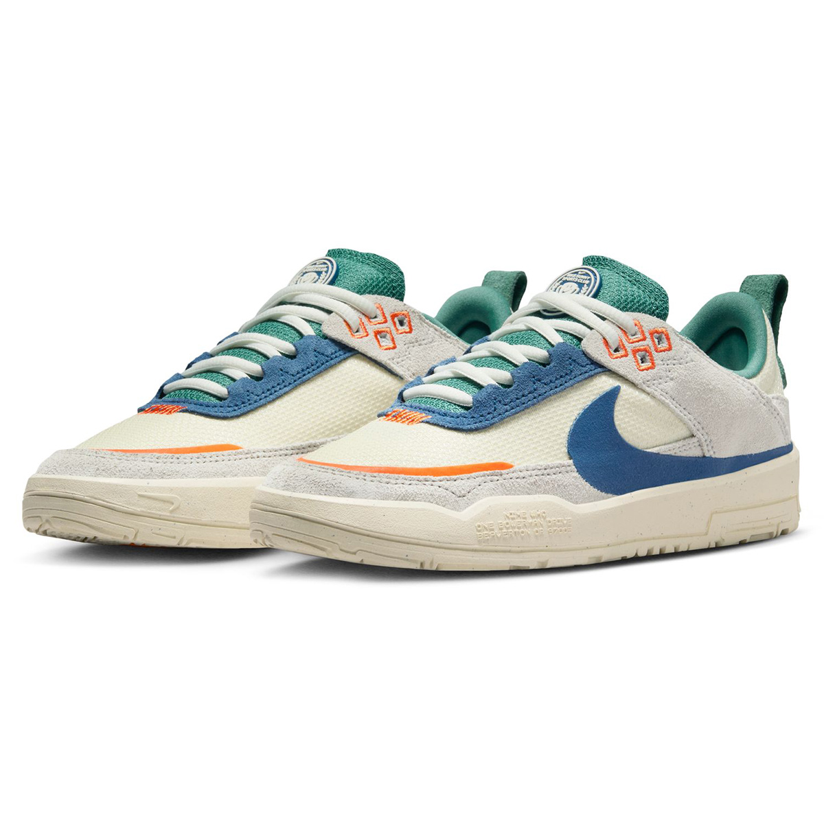 Nike SB Kids Day One Sail/Court Blue/Coconut Milk/Photon Dust Nike SB Kids Day One Sail/Court Blue/Coconut Milk/Photon Dust