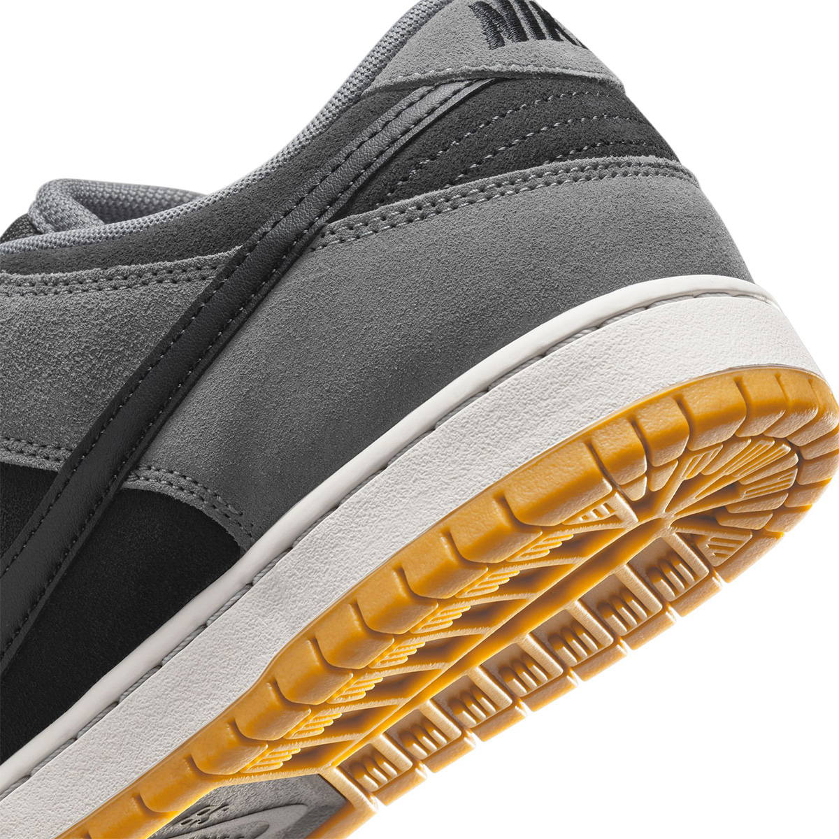 Nike SB Dunk Low Pro Dk Smoke Grey/Black-Smoke Grey Nike SB Dunk Low Pro Dk Smoke Grey/Black-Smoke Grey