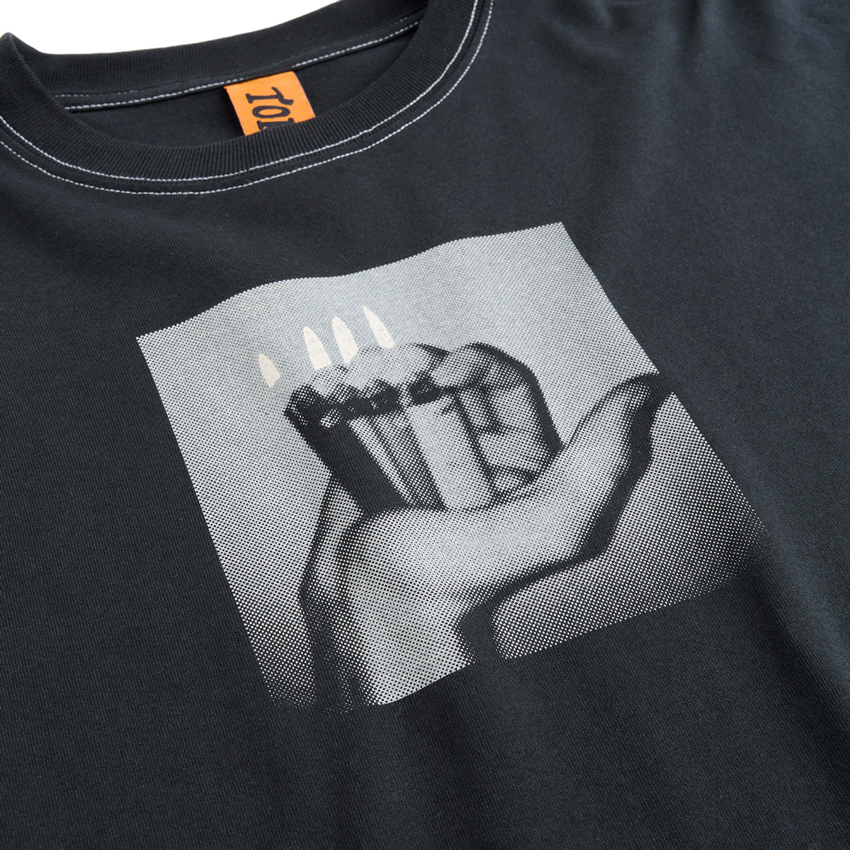 Token Bic Contrast Longsleeve T-Shirt Off Black Token Bic Contrast Longsleeve T-Shirt Off Black