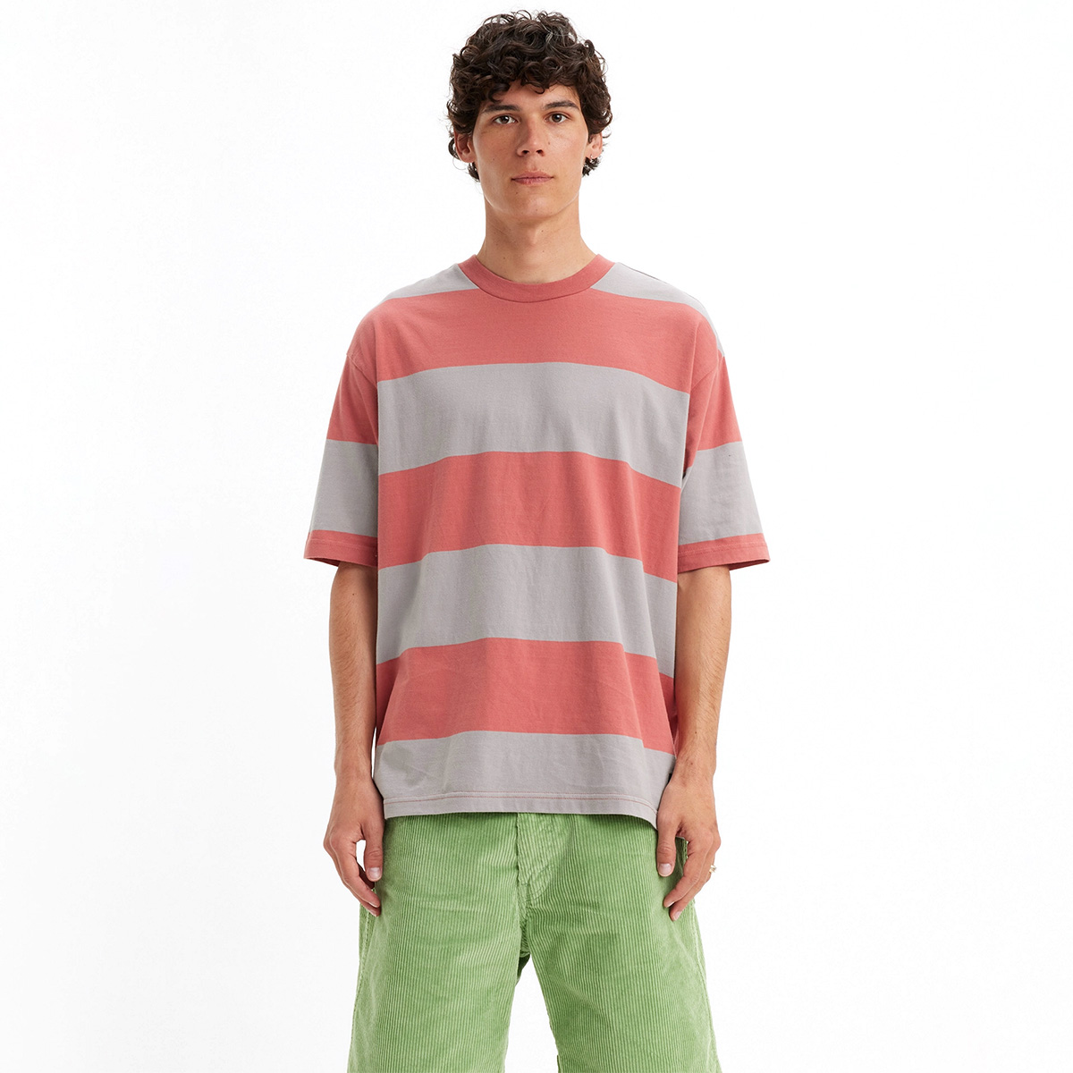 Levi's Skate Graphic Box Everyday Now T-Shirt Mauve Levi's Skate Graphic Box Everyday Now T-Shirt Mauve
